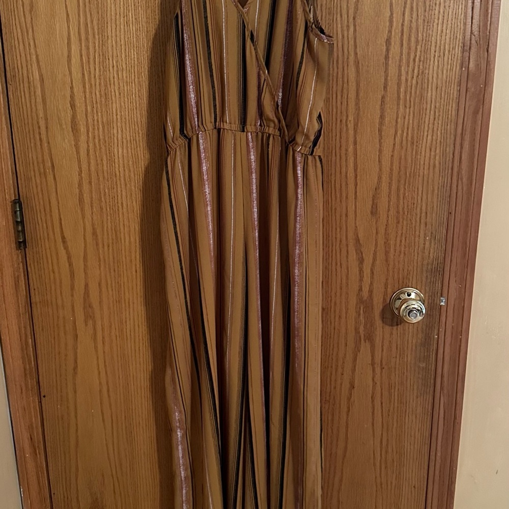 Target jumpsuit - Picture 3 of 3
